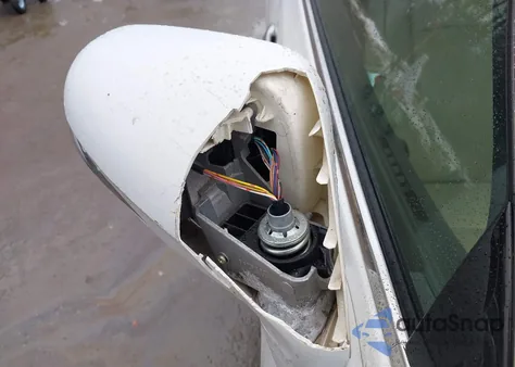 2011 Lexus Es 350 z USA, uszkodzony, nr VIN JTHBK1EG5B2455396